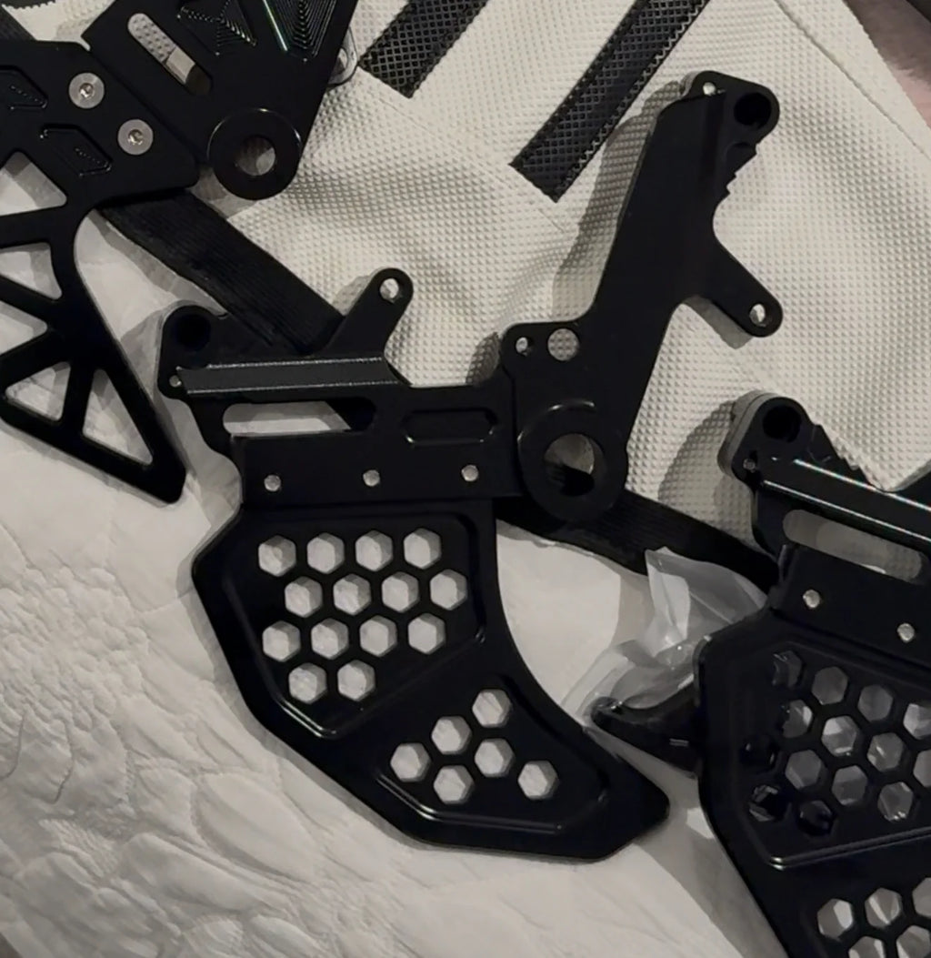 Ultra Bee Dual Caliber Footbrake V2