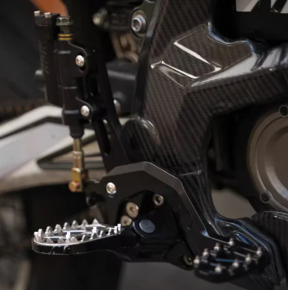 Ultra Bee Dual Caliber Footbrake V2